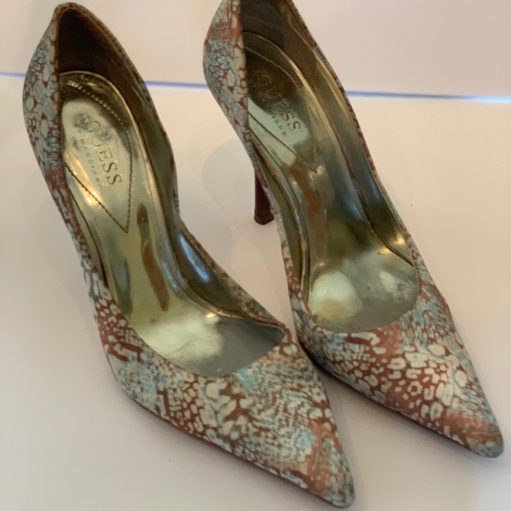 Guess Pumps Mint Green, Cream, Tan